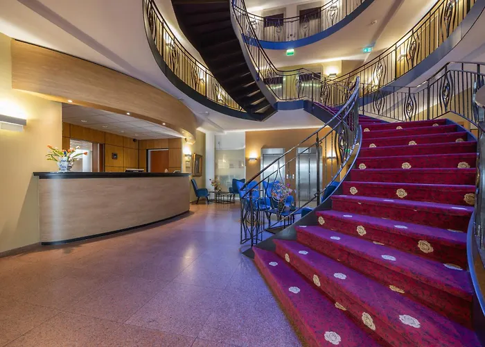 アムラス グランド フランス ハルス 4*