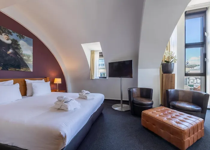 アムラス グランド フランス ハルス ハーレム