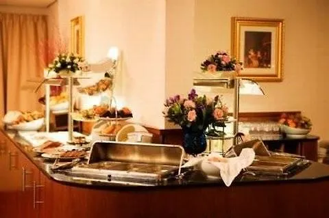 アムラス グランド フランス ハルス ホテル 4*